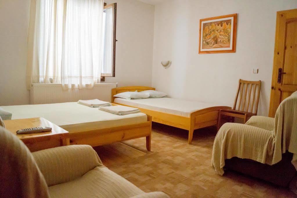 Toni'S Guest House เมลนิค ภายนอก รูปภาพ