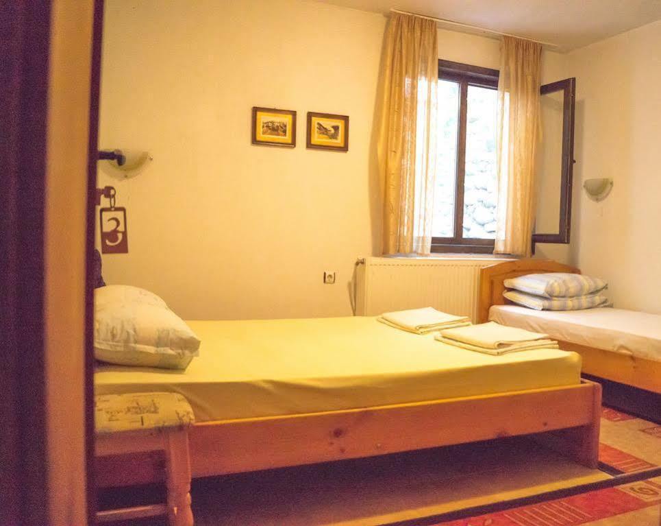 Toni'S Guest House เมลนิค ภายนอก รูปภาพ