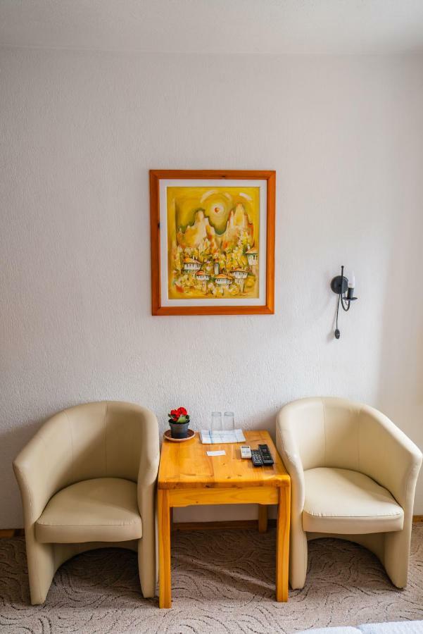 Toni'S Guest House เมลนิค ภายนอก รูปภาพ